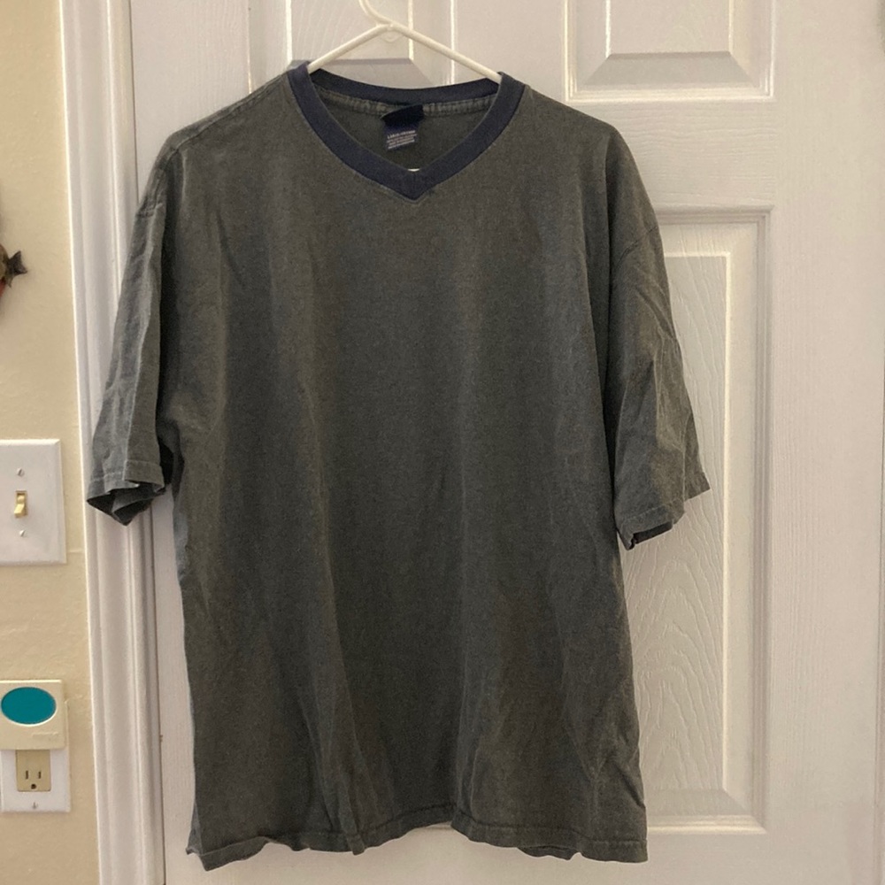 🌞 5 for $25. Men’s grey with short sleeved t-shirt. Route 66. Size L. GUC.